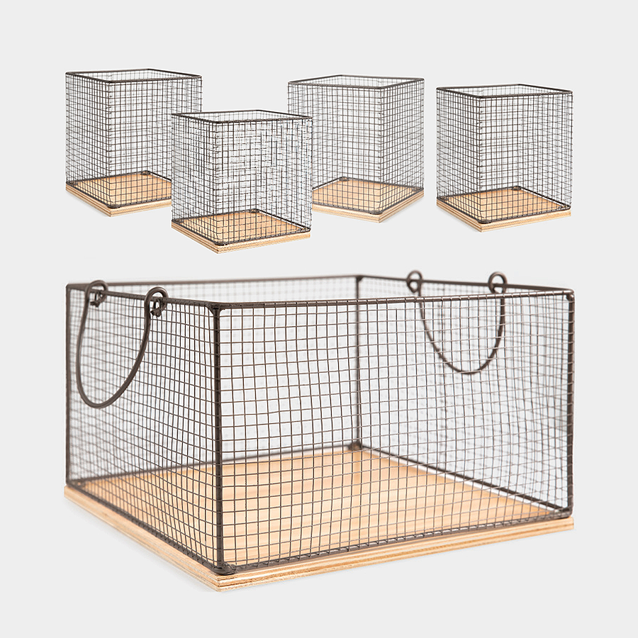 Farmhouse Chicken Wire & Wood Basket - Set of 5<BR>(Filler Not Included)